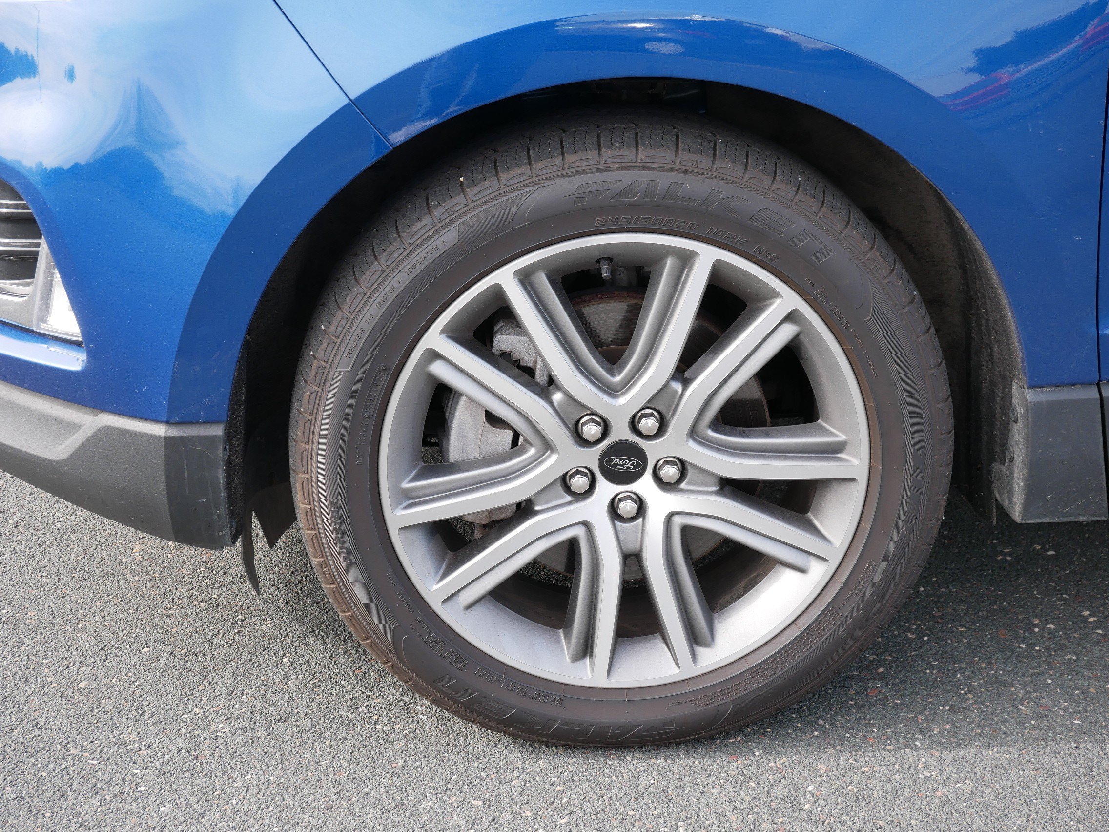 Used 2023 Blue Ford Titanium image 9