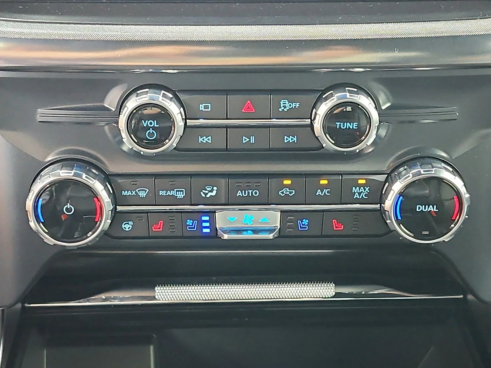 New 2026 Gray Ford Tremor image 33