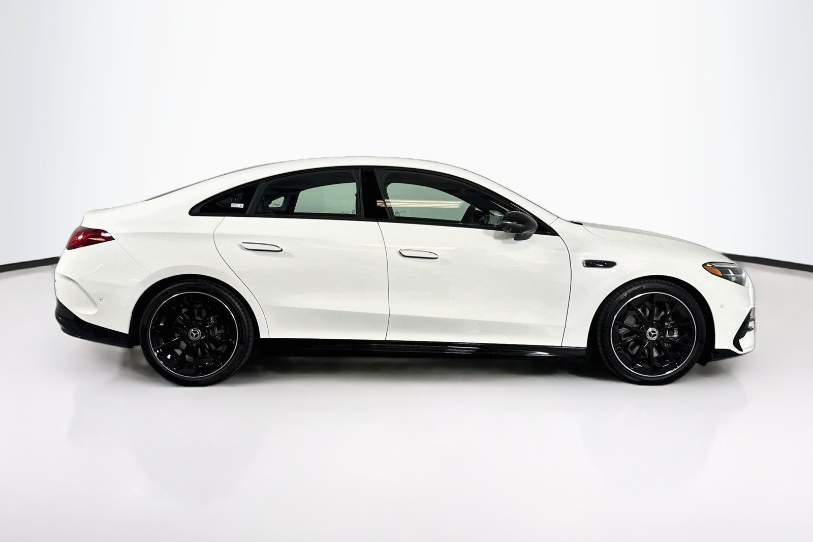New 2027 Polar White Mercedes-Benz CLA 220 Hybrid image 4