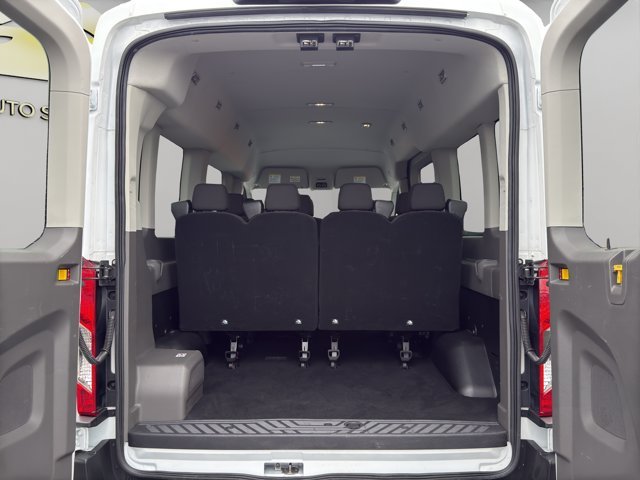 Used 2025 White Ford XL image 22