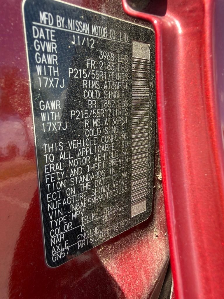 Used 2013 Red Nissan SL image 11