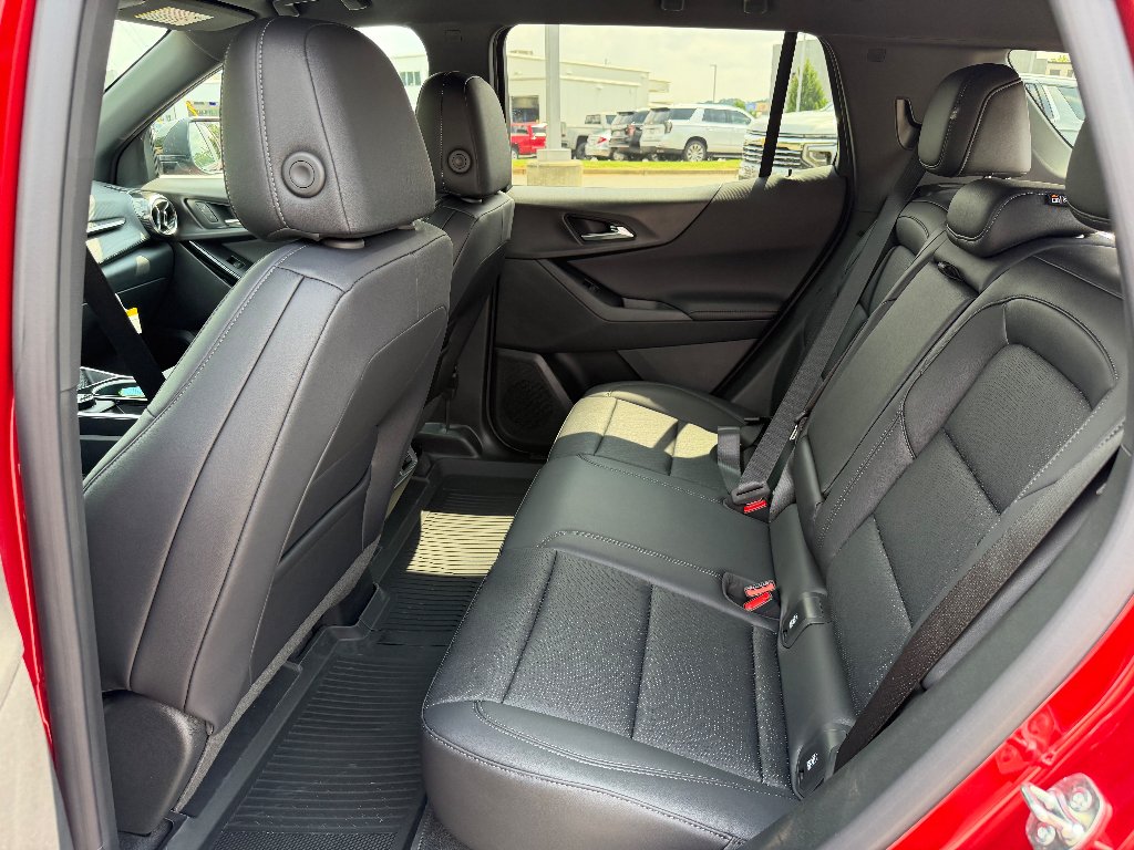 2027 Chevrolet Equinox LT - Photo 16