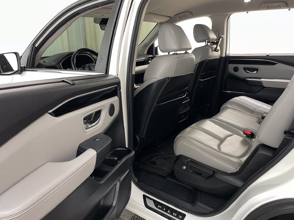 2025 Honda Pilot EX-L - Photo 43