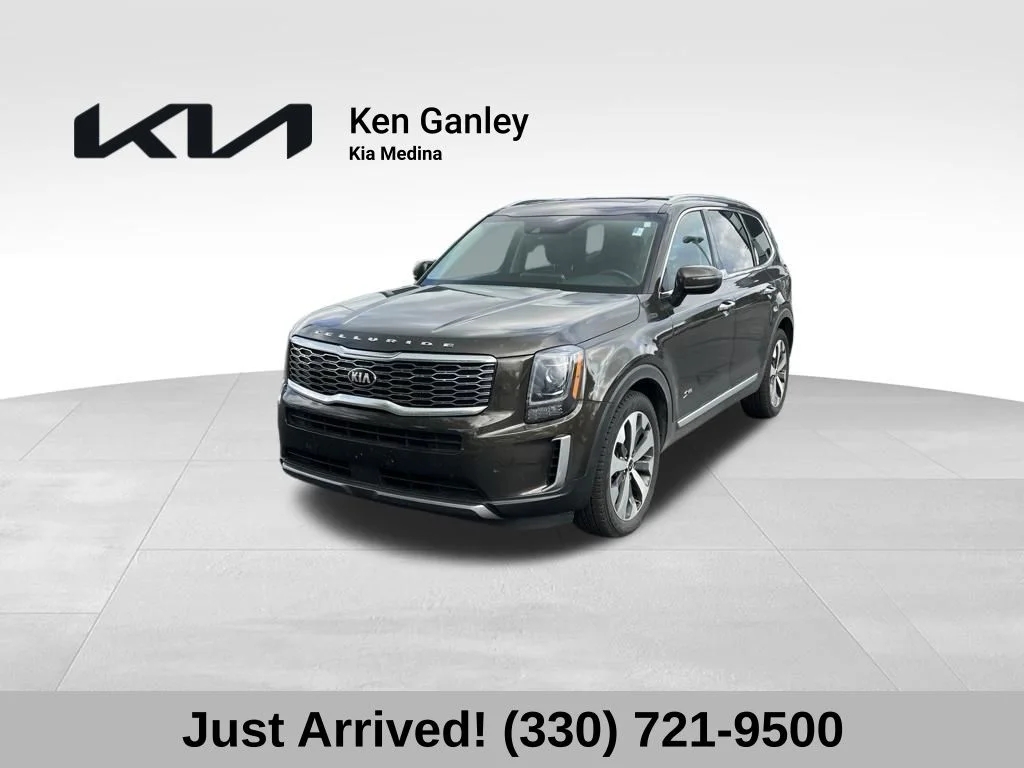 Used 2020 Green Kia S image 1