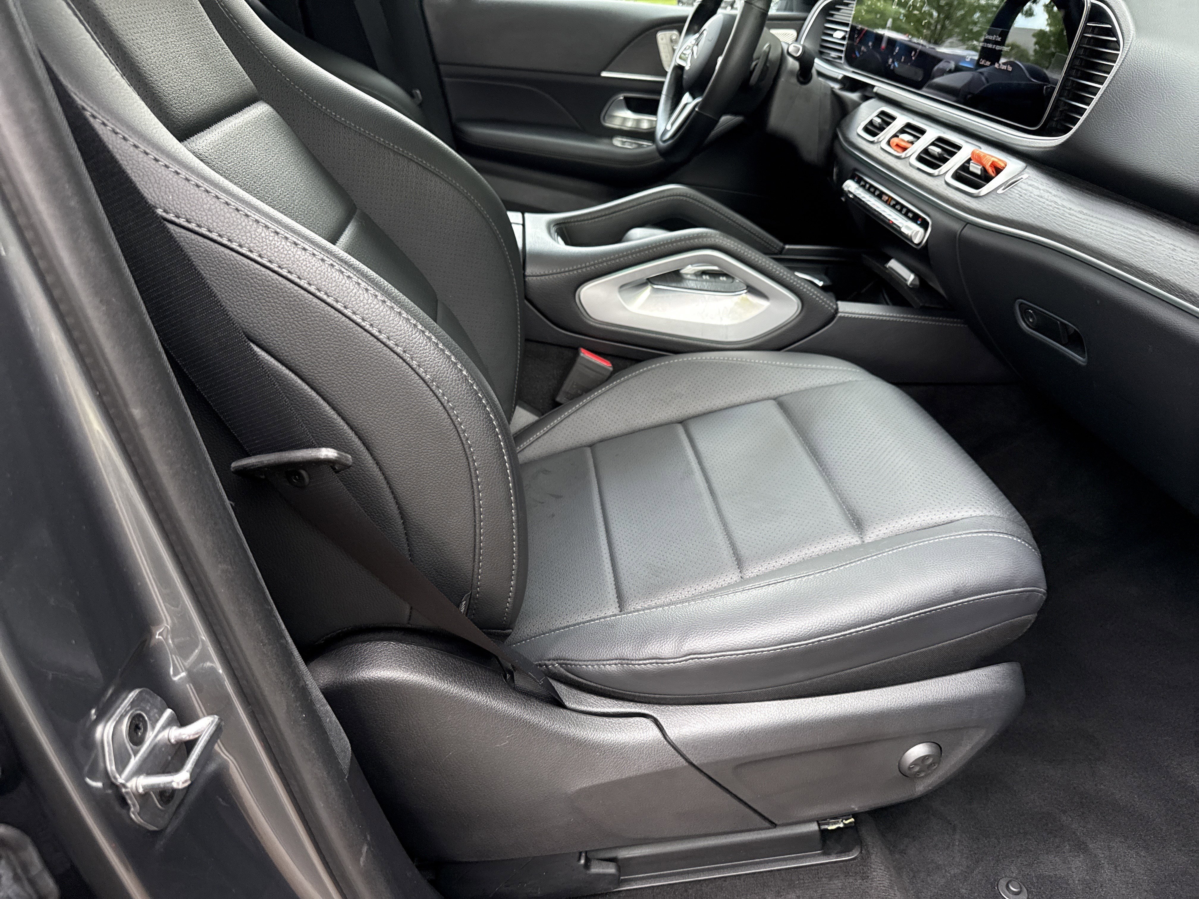Used 2022 Gray Mercedes-Benz GLE 350 image 13