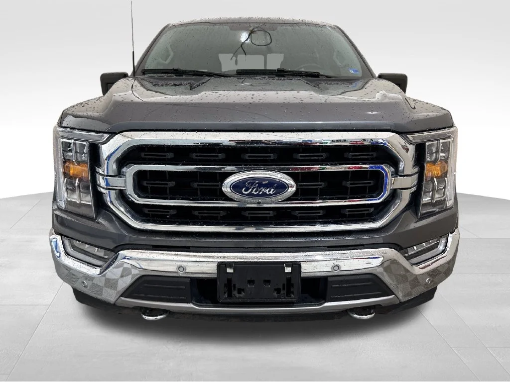 Used 2021 Gray Ford XLT image 10