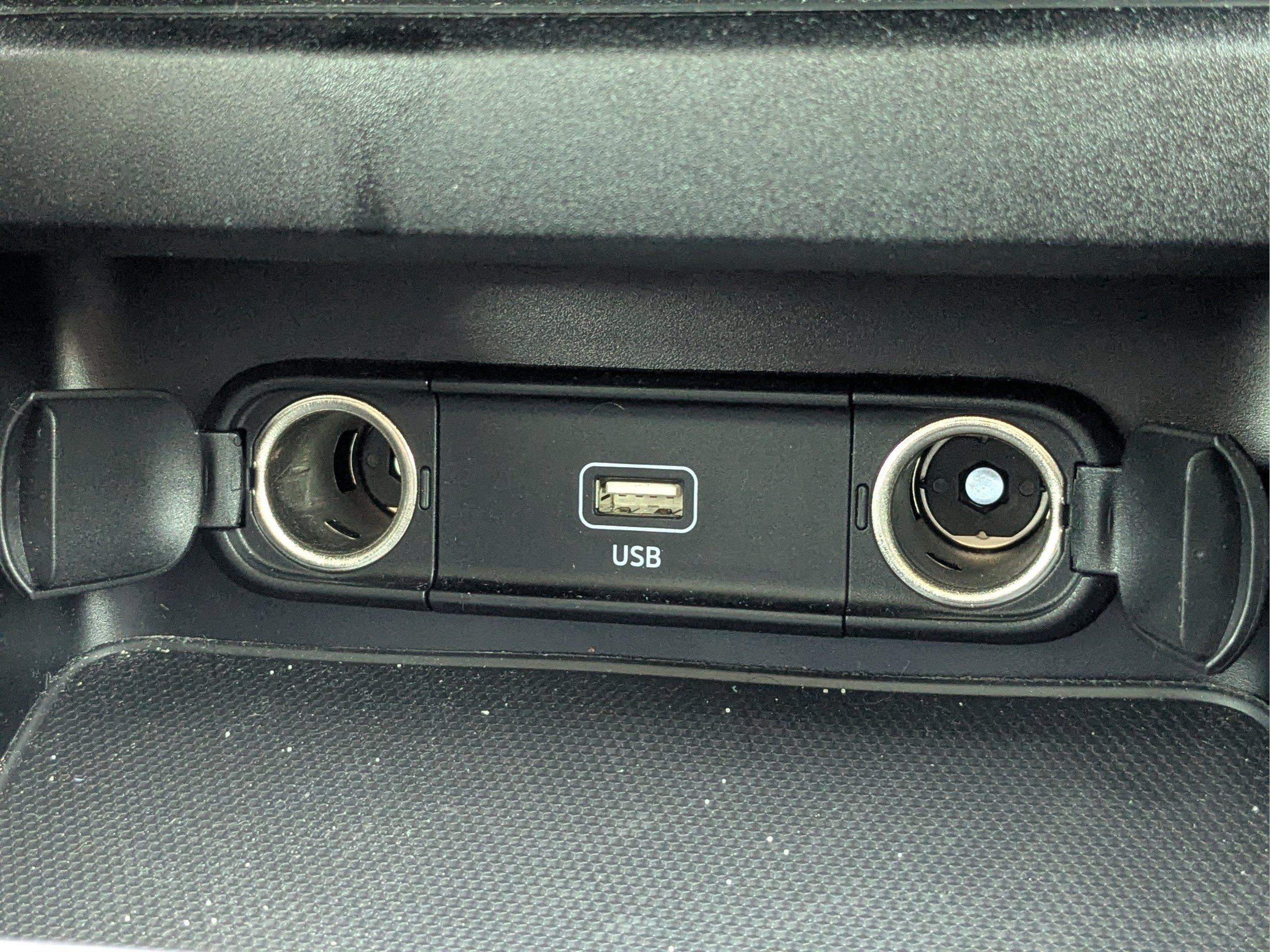 2023 Kia Forte LXS - Photo 18