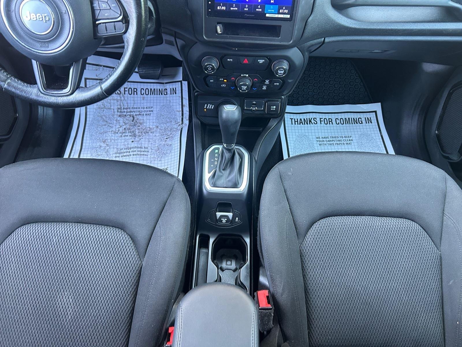 Used 2018  JEEP ALTITUDE image 11