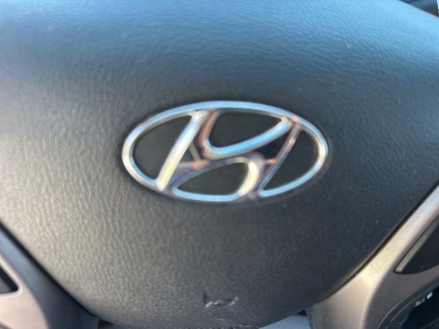 2013 Hyundai Elantra GLS - Photo 18