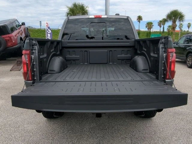 New 2026 Carbonized Gray Metallic Ford Tremor® image 13