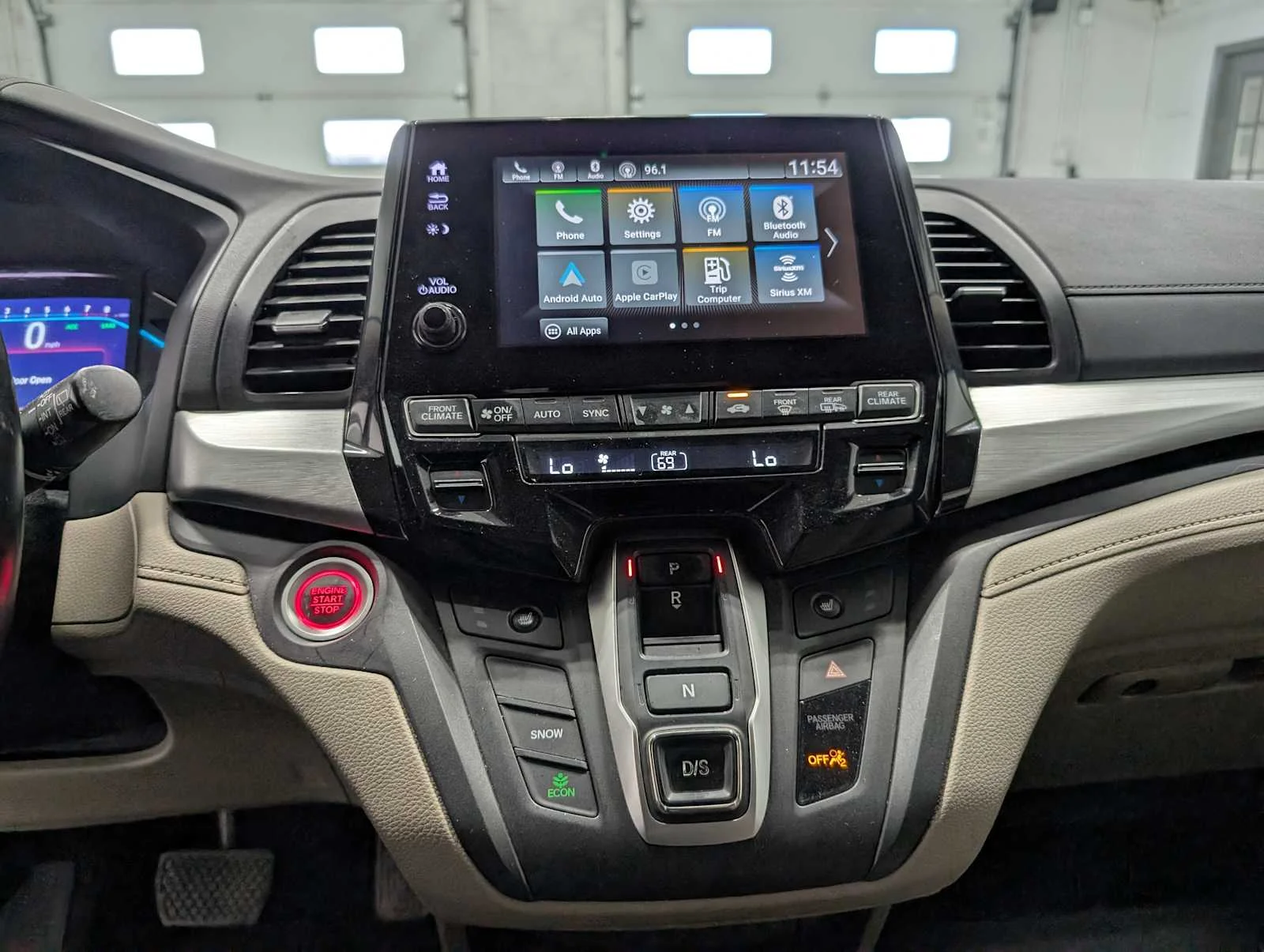 Used 2019 White Diamond Pearl Honda EX-L image 34