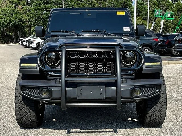 Used 2025 Black Jeep Sahara image 2