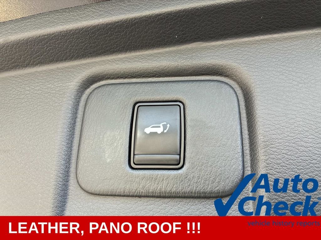 Used 2020 Black Nissan SL image 15