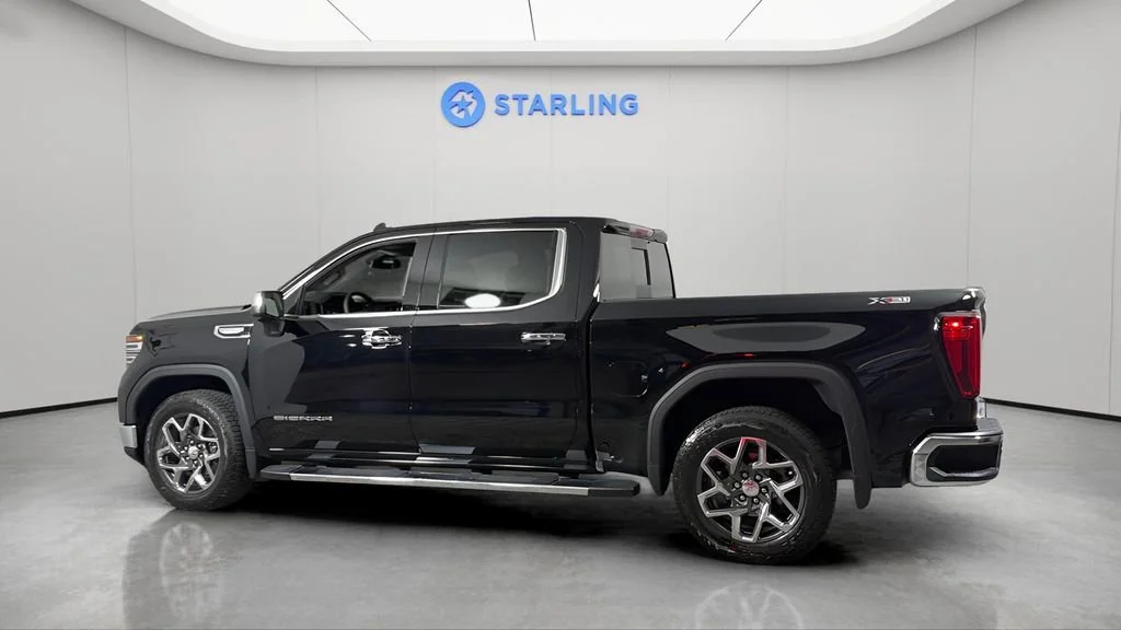 Certified Used 2024 Onyx Black GMC SLT image 4