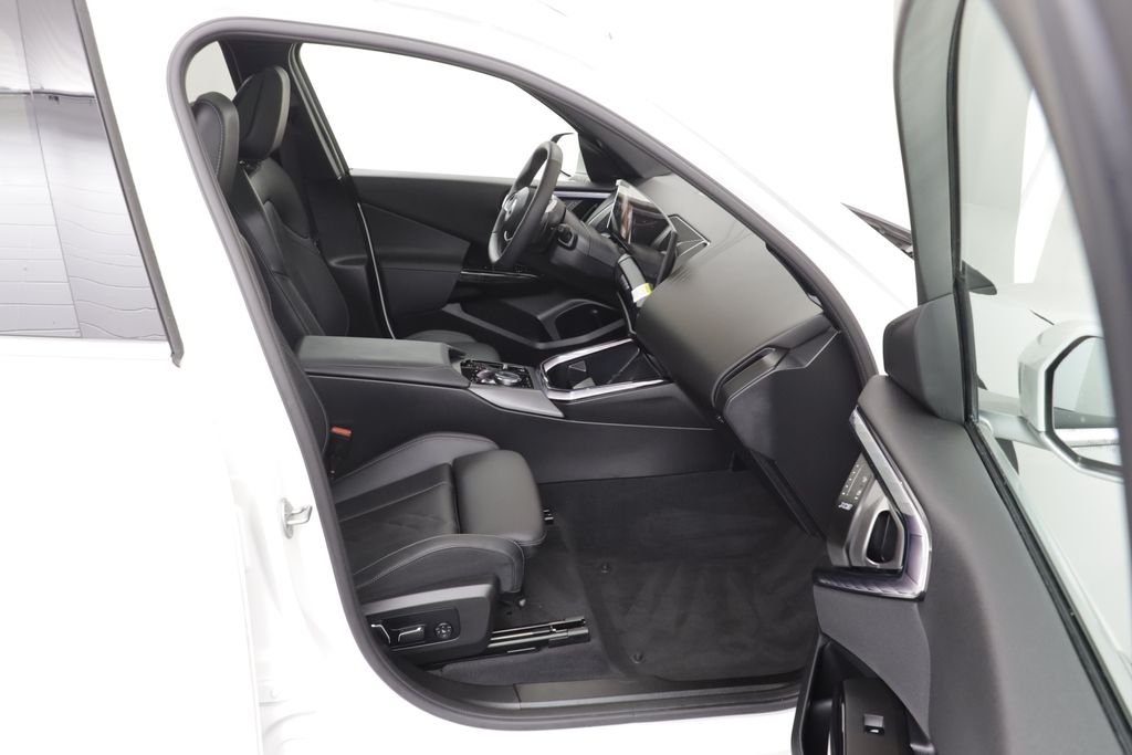 Certified Used 2026 Alpine White BMW 30 xDrive image 19