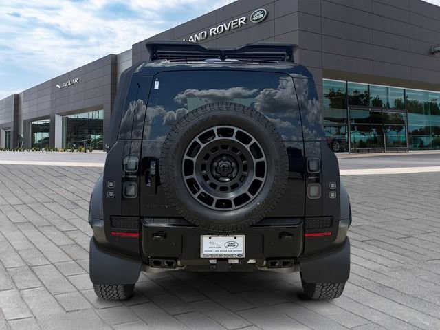 New 2026 Narvik Black Land Rover OCTA Black image 4