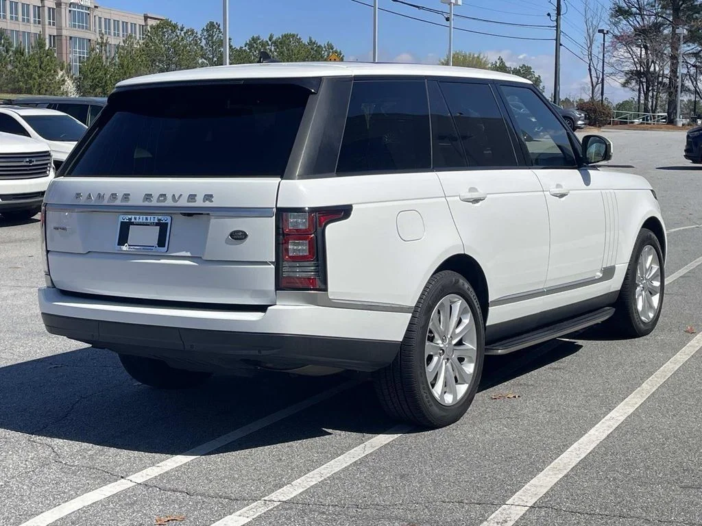 Used 2016 White Land Rover HSE image 4
