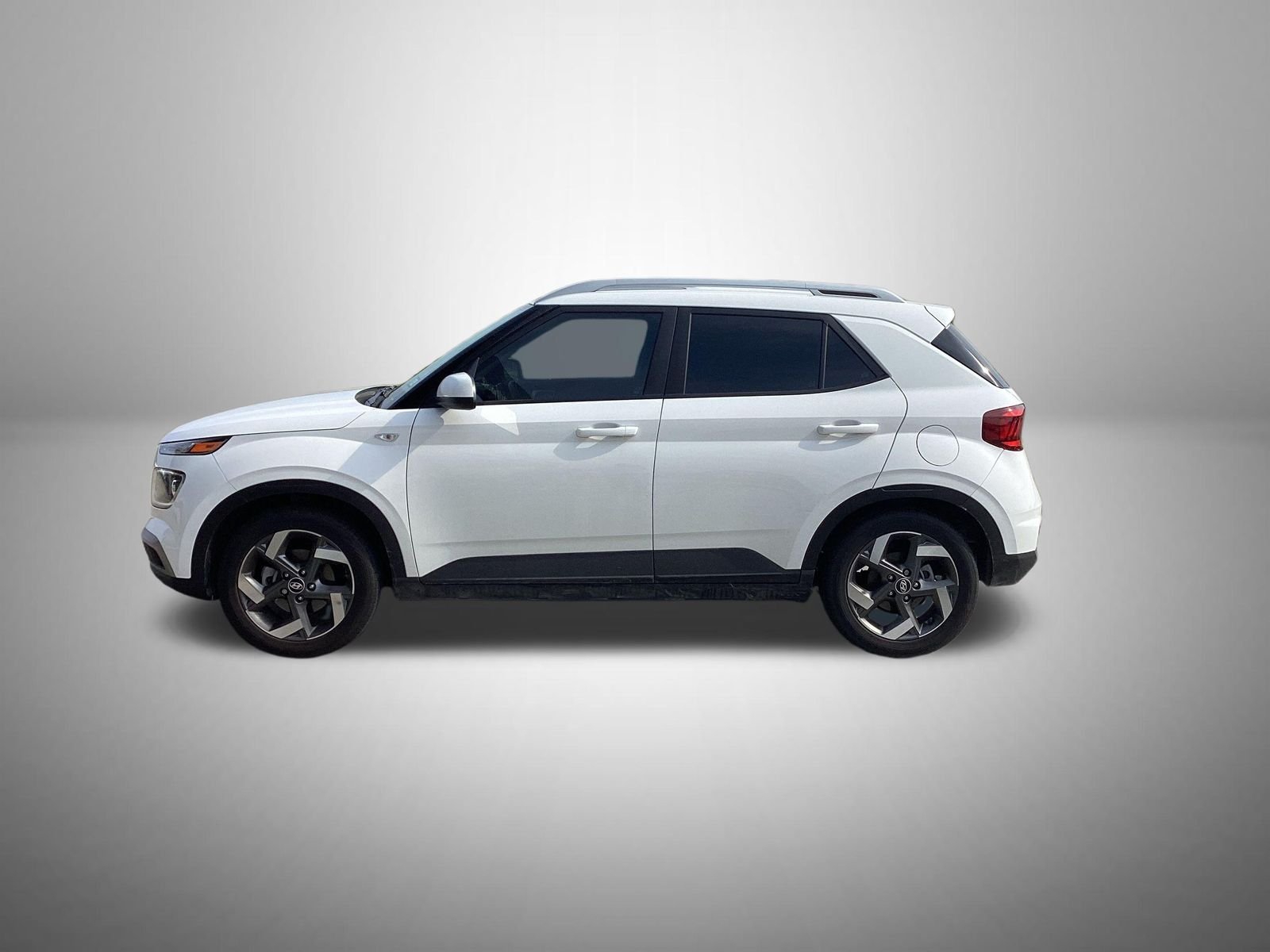 Certified Used 2023 White Hyundai SEL image 2