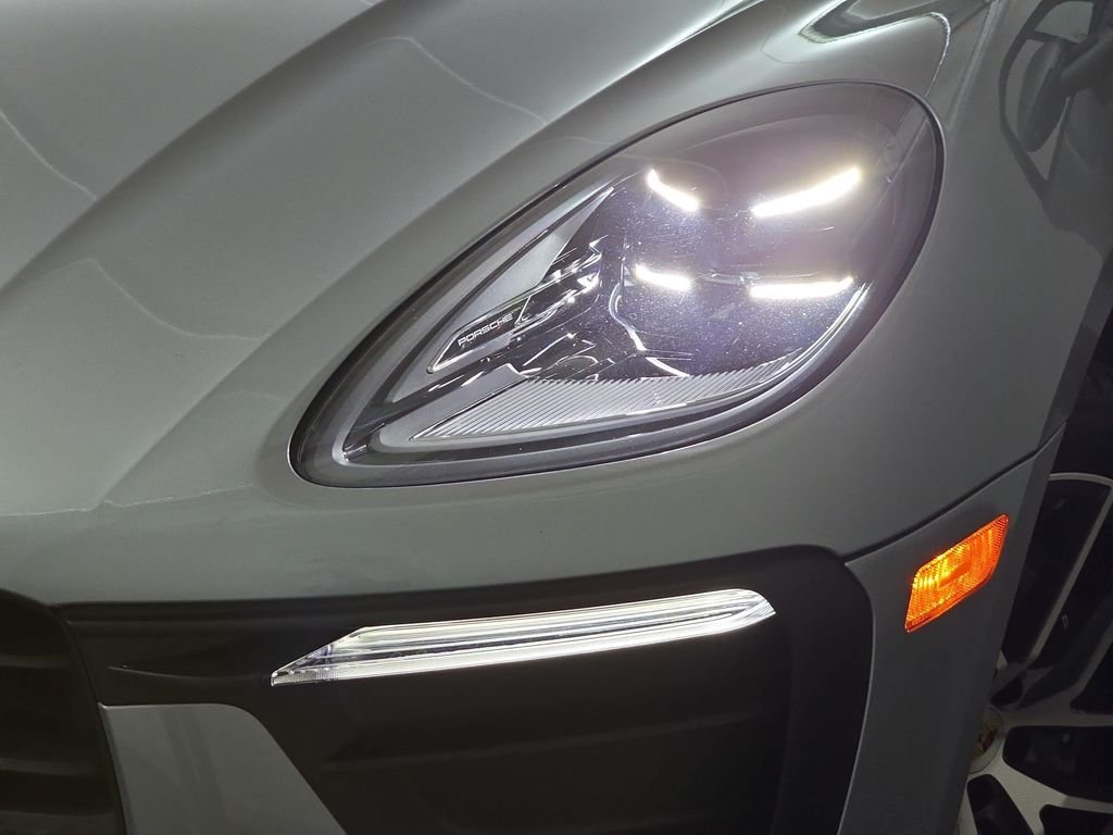 Used 2024 Dolomite Silver Metallic Porsche Base image 34