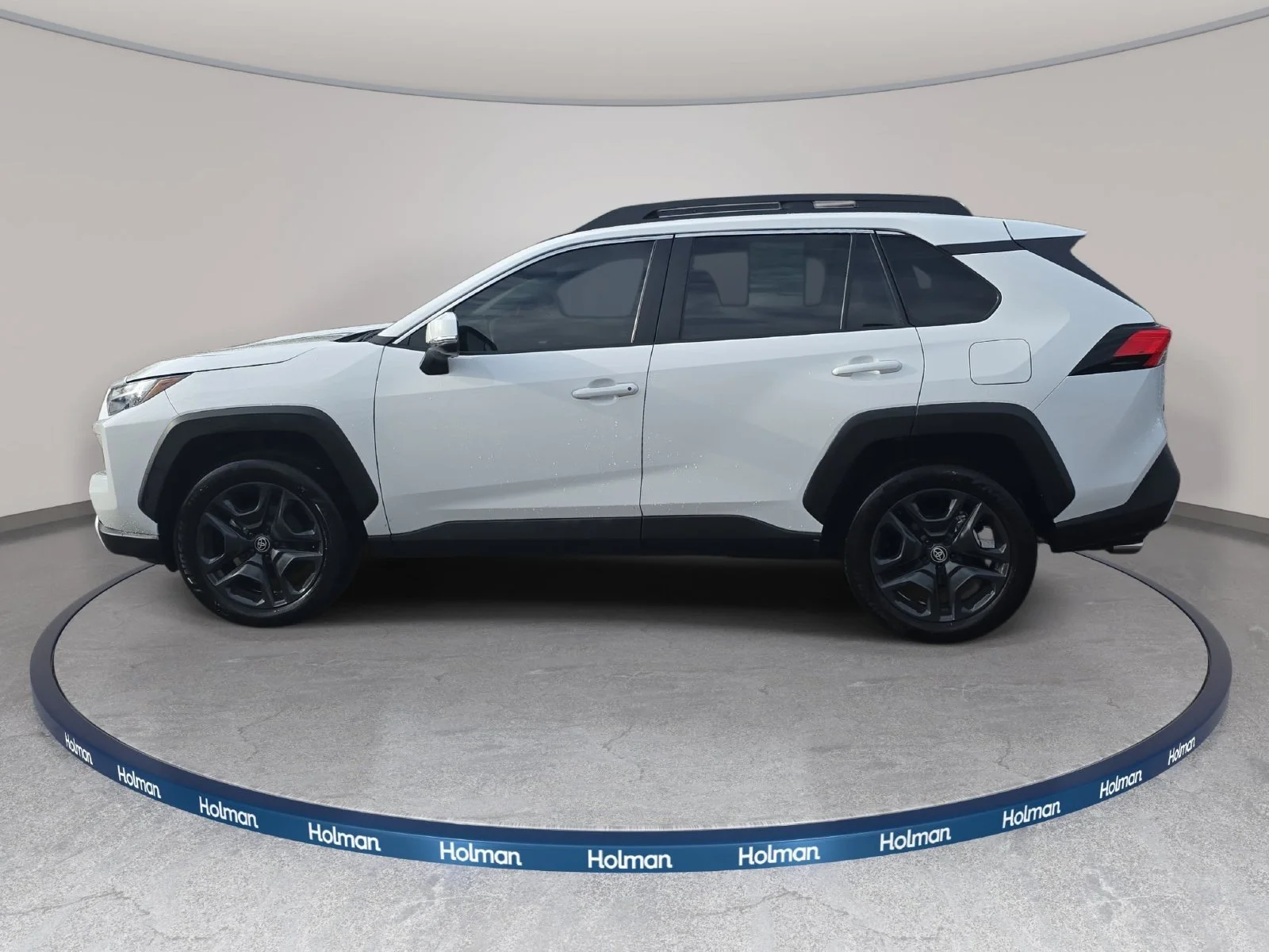 Used 2024 Ice Toyota Adventure image 9