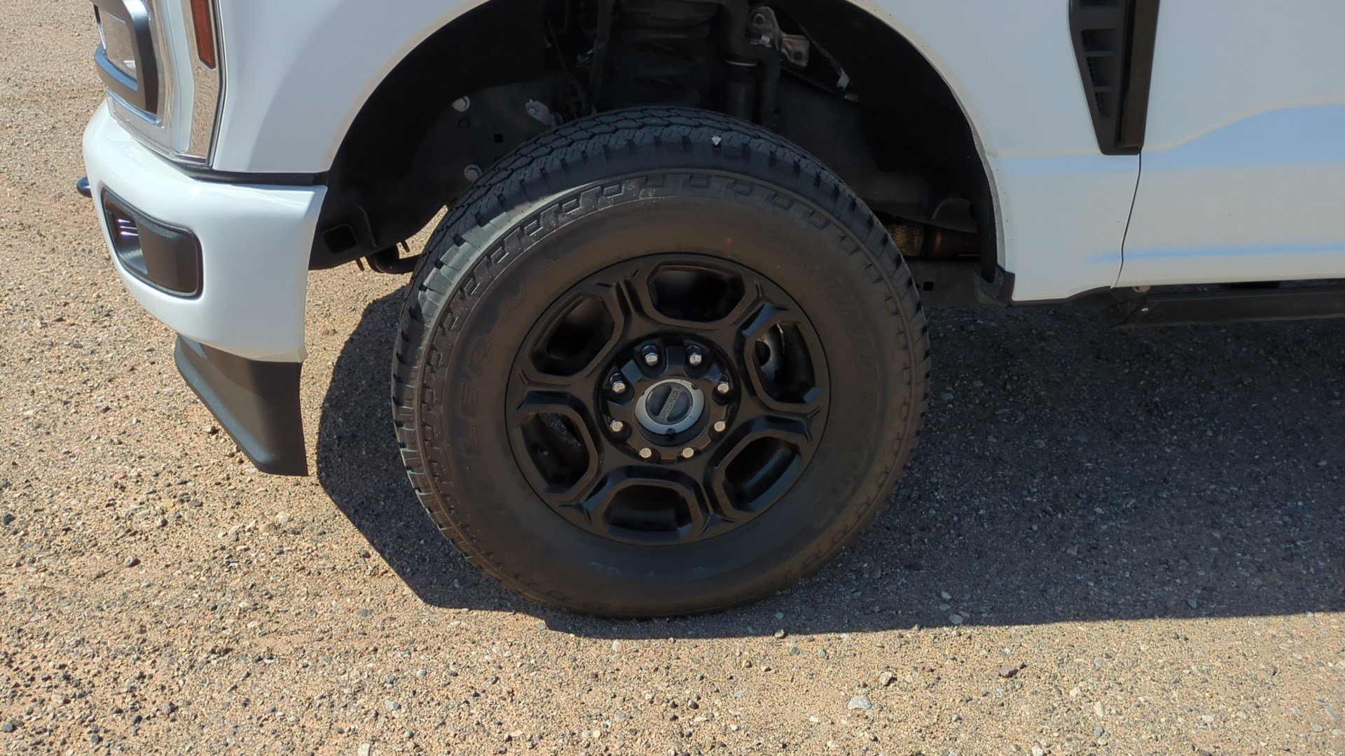 Used 2024 Oxford White Ford XL image 10
