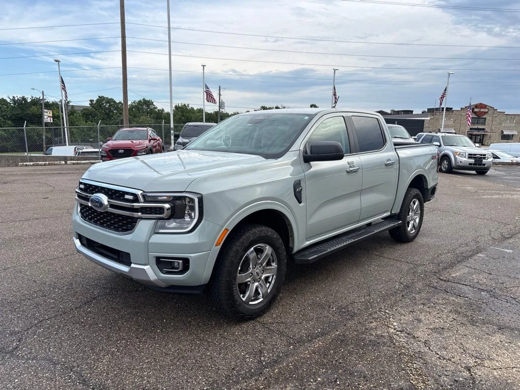 Certified Used 2024 Cactus Ford XLT image 3