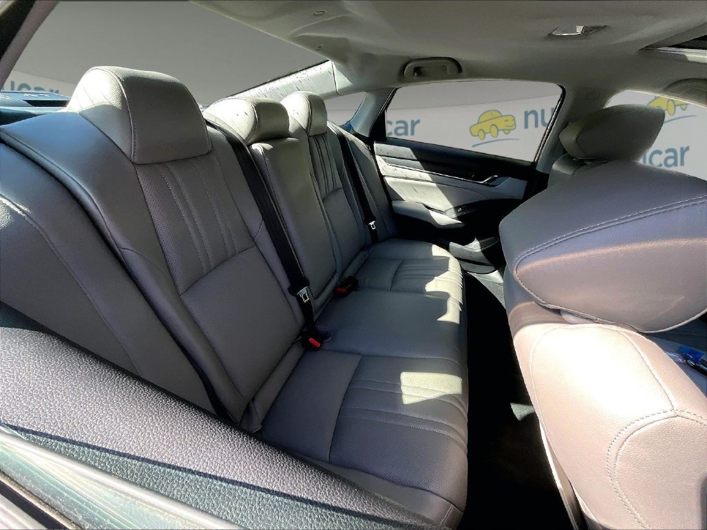 Used 2020 Gray Honda LX image 16