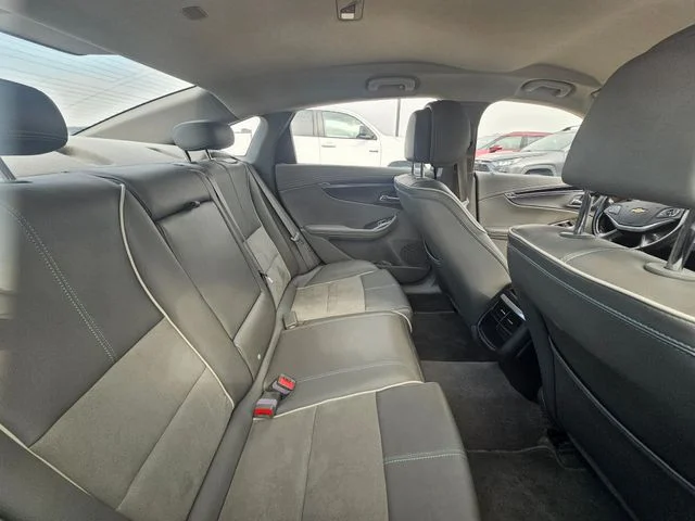 Used 2014 Blue Topaz Metallic Chevrolet LT image 18