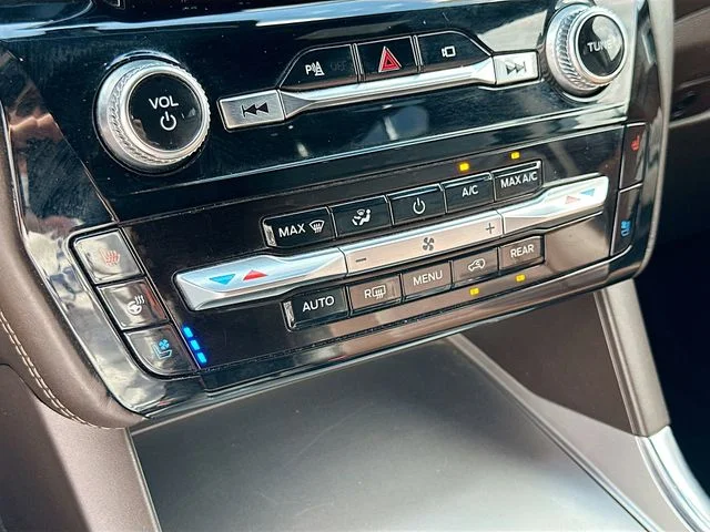 Used 2022 Silver Ford King Ranch image 16