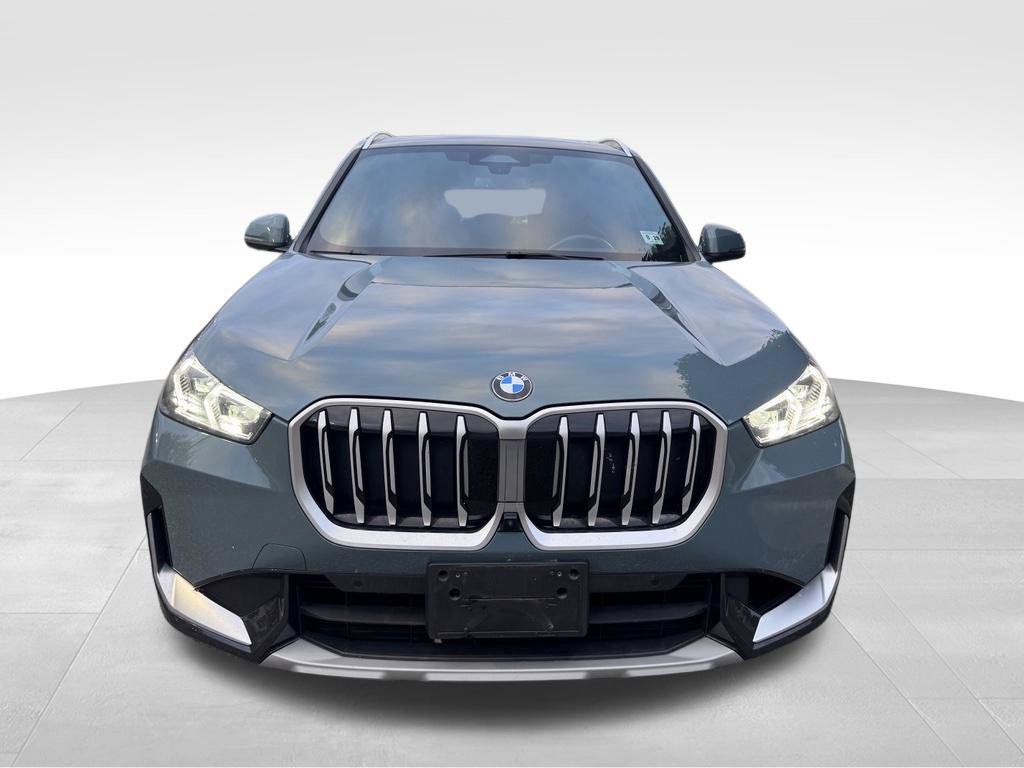 Certified Used 2025 Cape York Green Metallic BMW xDrive28i image 6