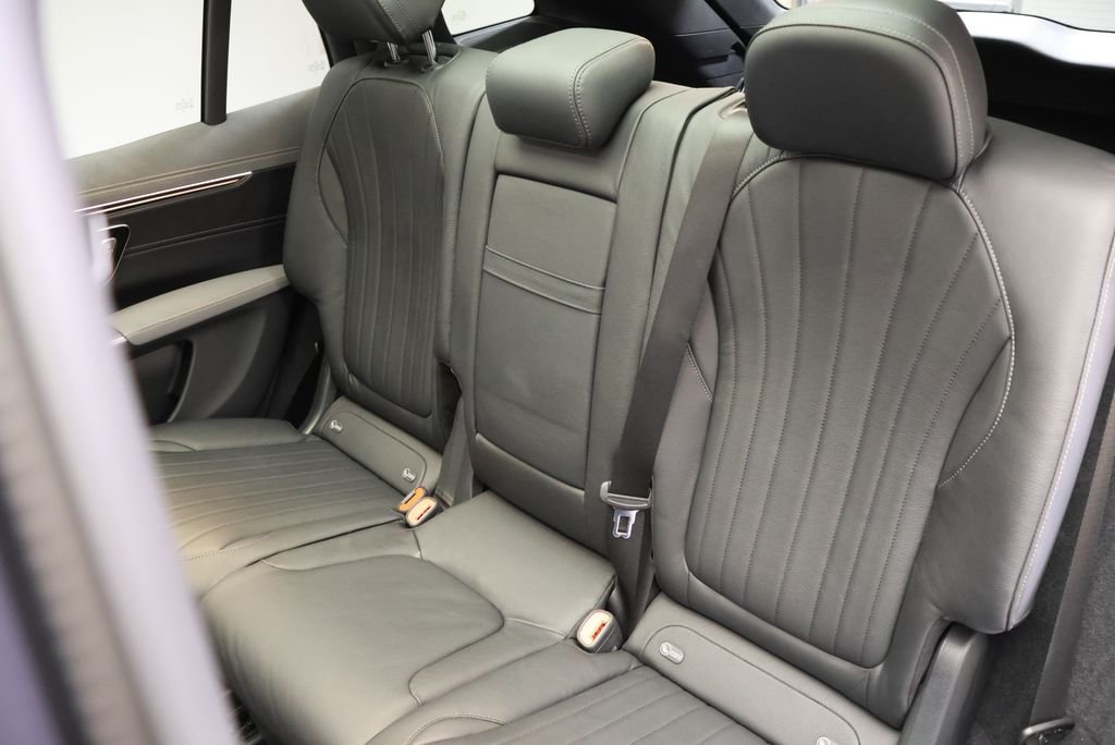 Certified Used 2023 Twilight Blue Metallic Mercedes-Benz 450 image 41