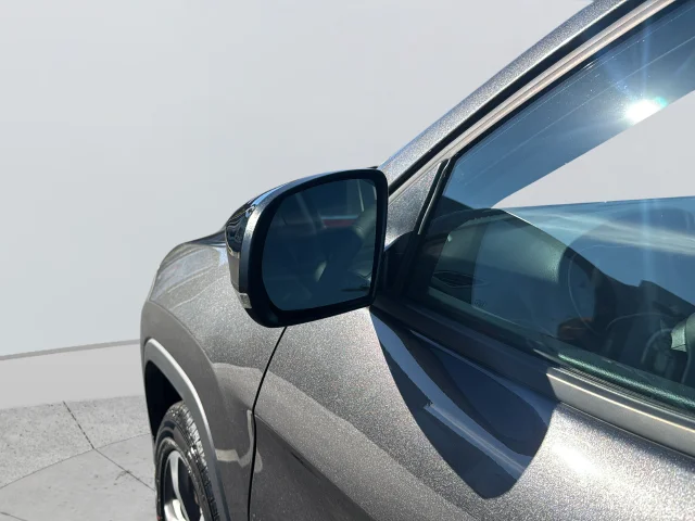 Used 2022 Gray Jeep Limited image 38