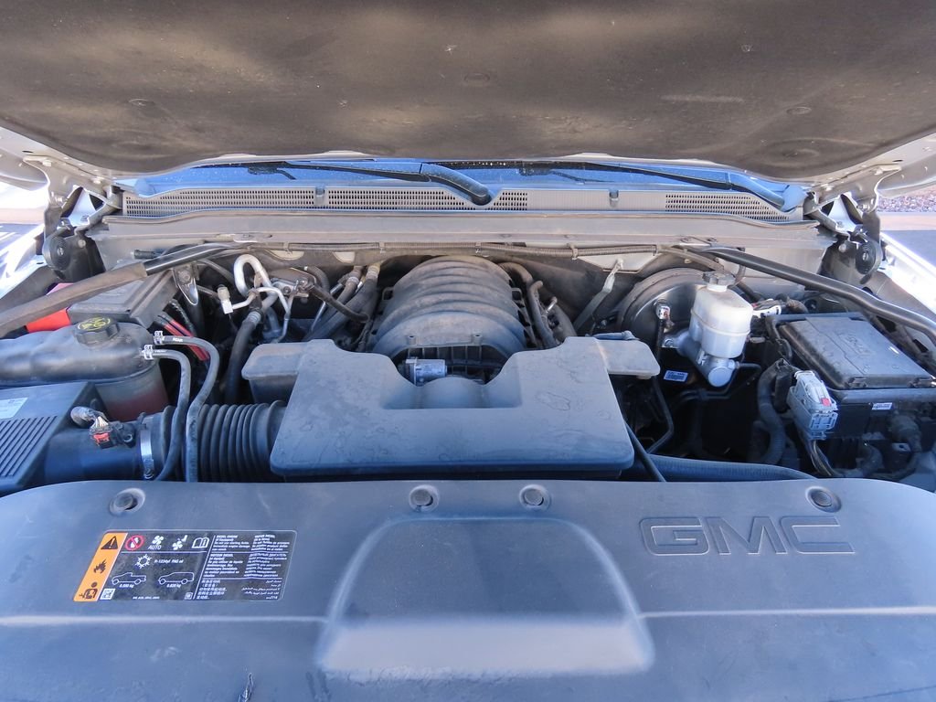 Used 2019 Quicksilver Metallic GMC SLT image 13