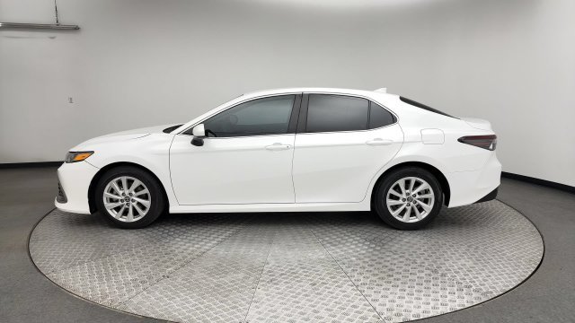 2023 Toyota Camry LE - Photo 5