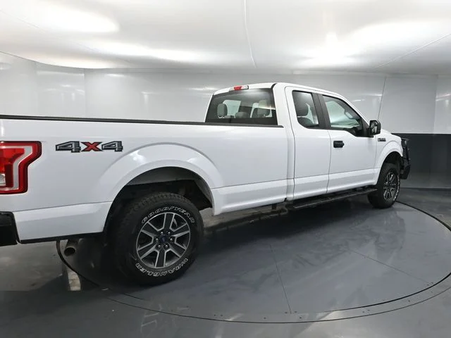 Used 2016 White Ford XL image 3