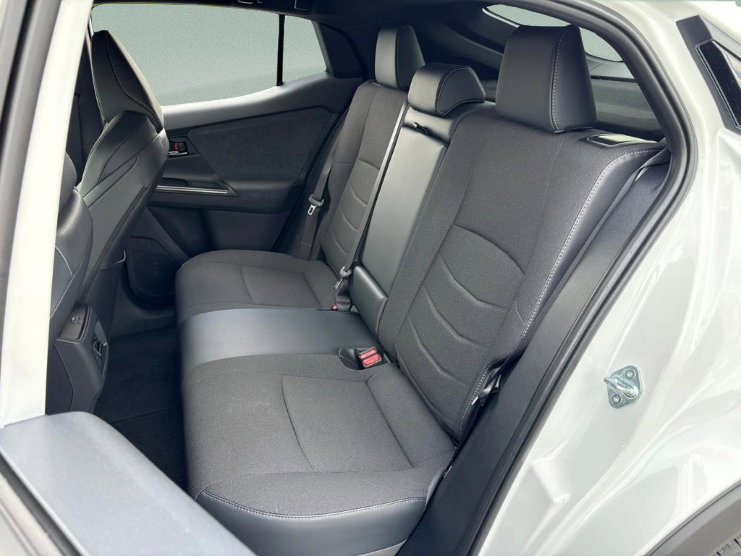 New 2026 Wind Chill Pearl Toyota SE image 20