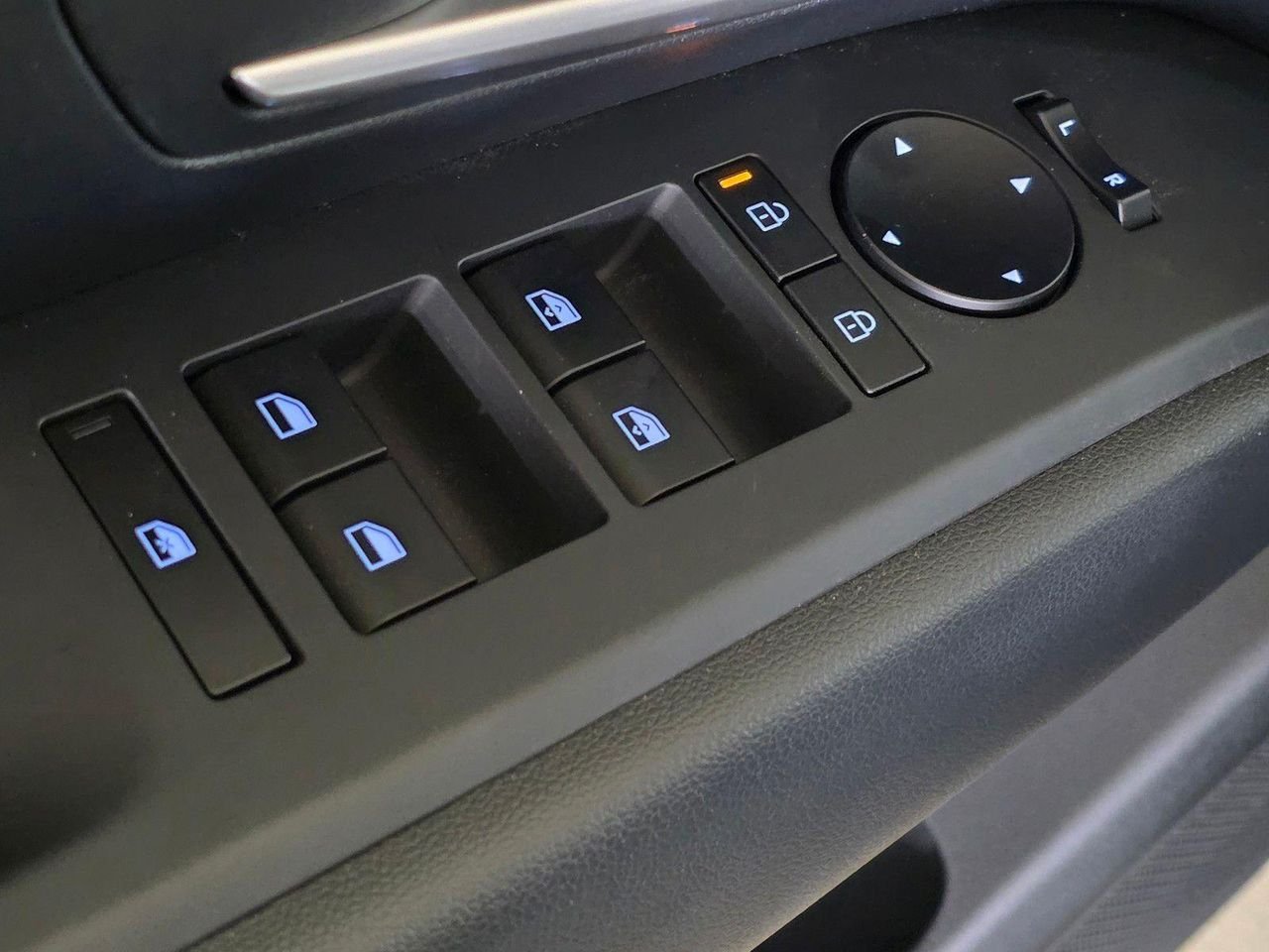 New 2026 Amazon Gray Hyundai SEL AWD image 21