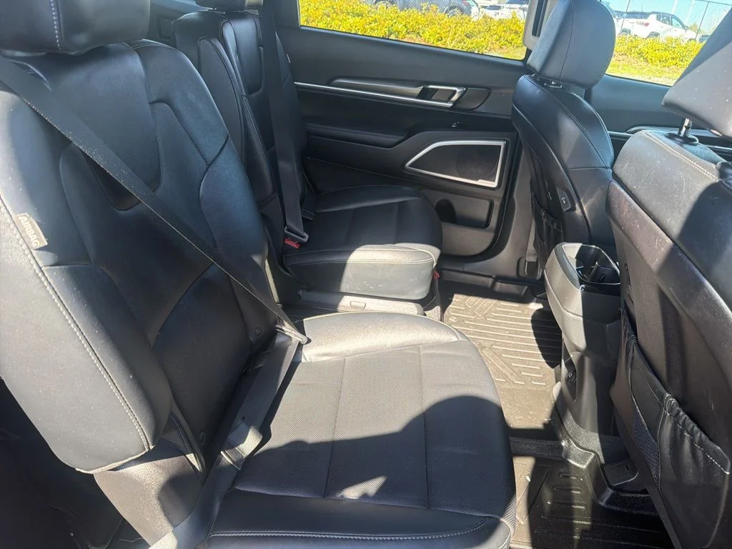 Used 2023 Ebony Black Kia S image 22