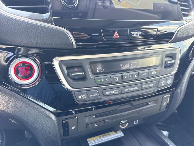 Used 2019  Honda Touring image 19