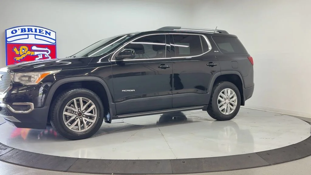 Used 2019 Ebony Twilight Metallic GMC SLE-2 image 8