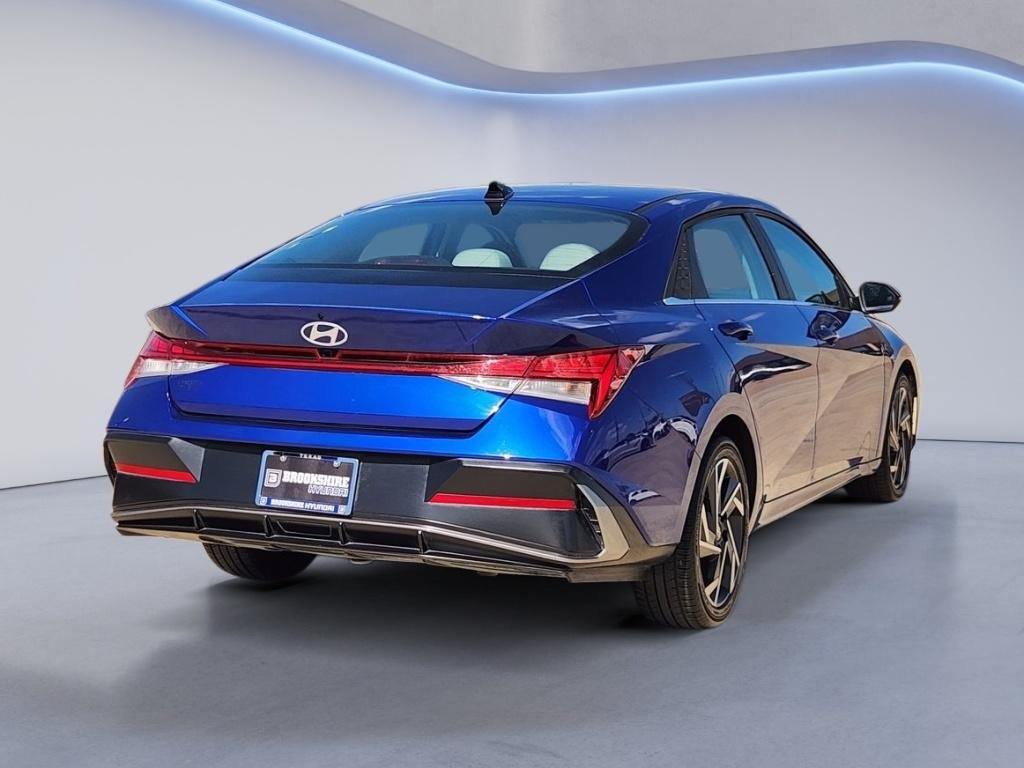 Used 2025 Intense Blue Hyundai Limited image 8