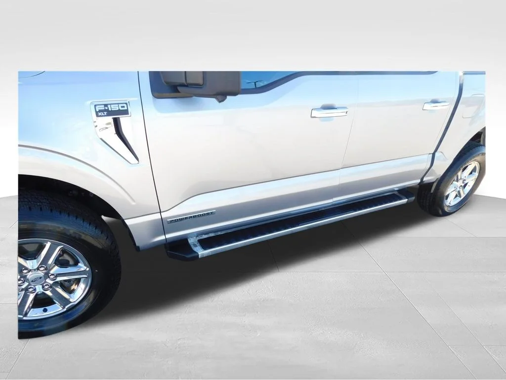 2024 Ford F-150 XLT - Photo 17