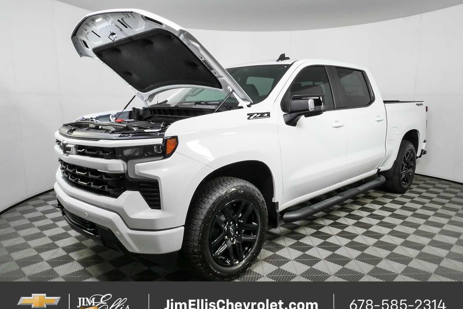 New 2026 Summit White Chevrolet RST image 33