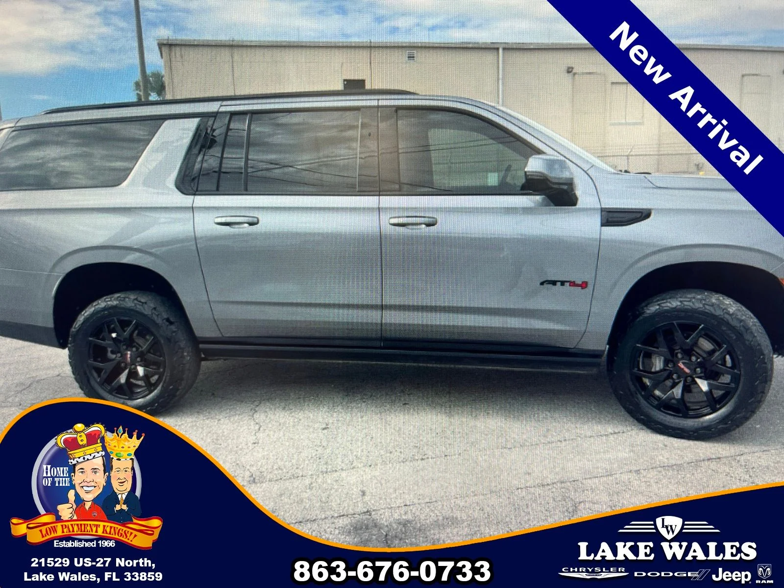 Used 2022 Gray GMC AT4 image 3