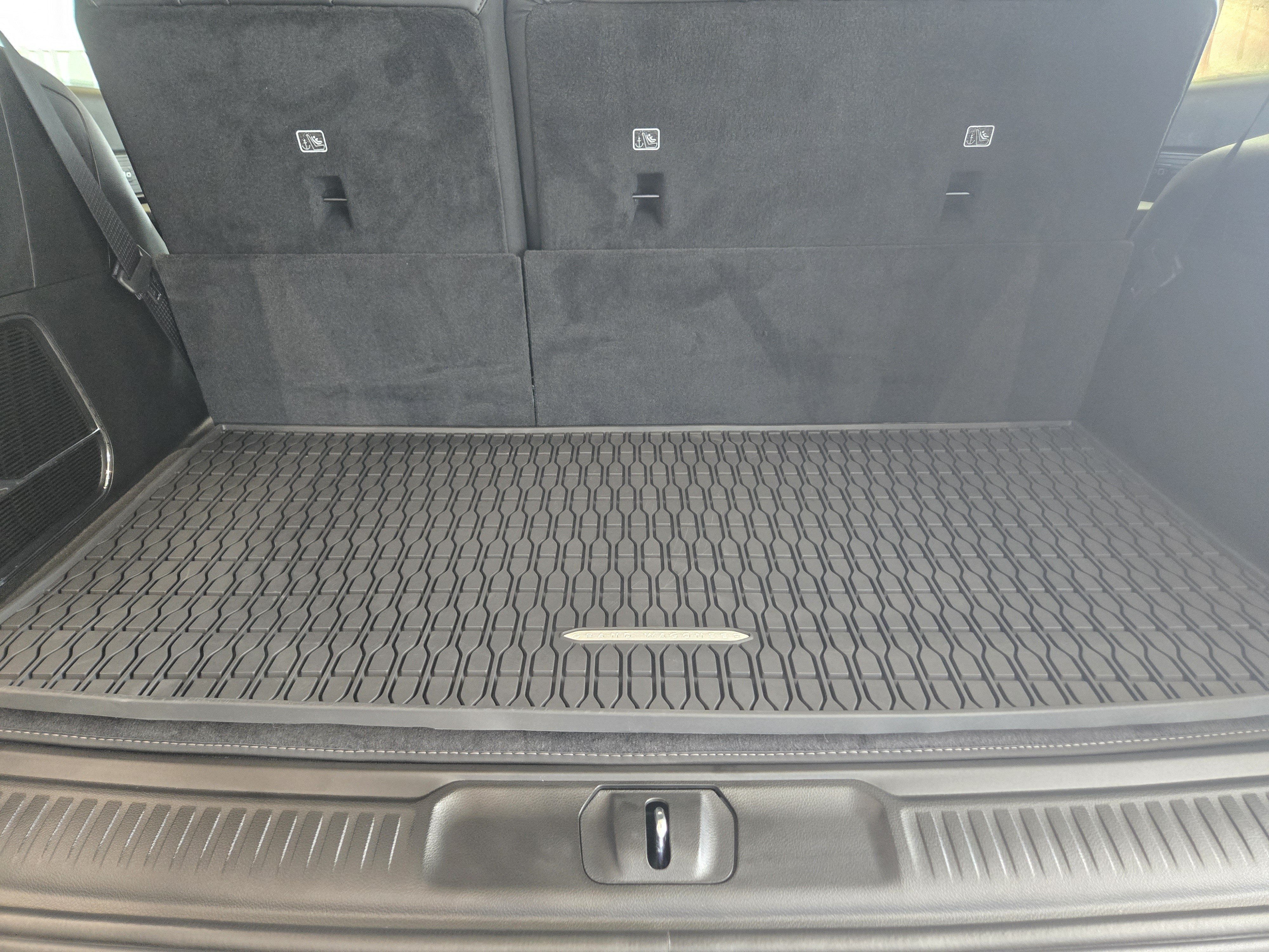 New 2026 Silver-Zynith Exterior Paint Jeep Upland image 22