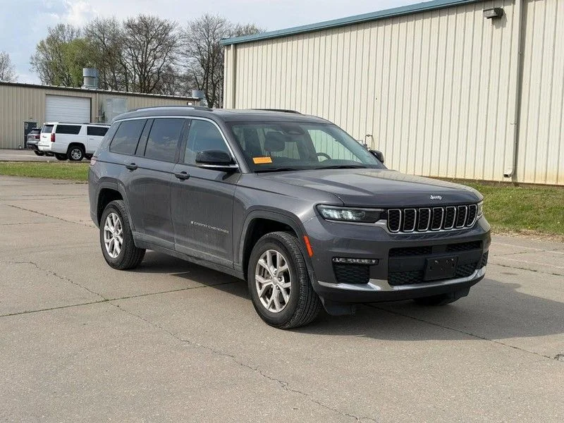 2022 Jeep Grand Cherokee L Limited 4x4's photo