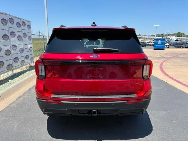 New 2026 Red Metallic Ford ST-Line image 5