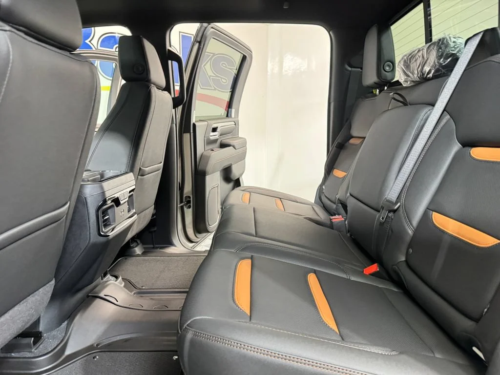 2026 GMC Sierra 2500HD AT4 - Photo 15