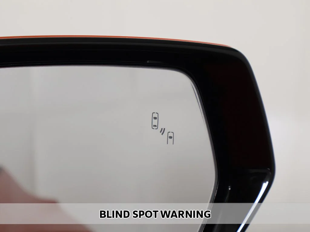 Used 2025 Orange Chevrolet Stingray image 4