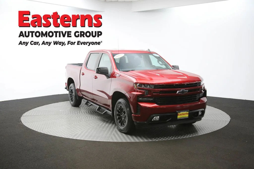 Used 2021 Red Chevrolet RST image 49